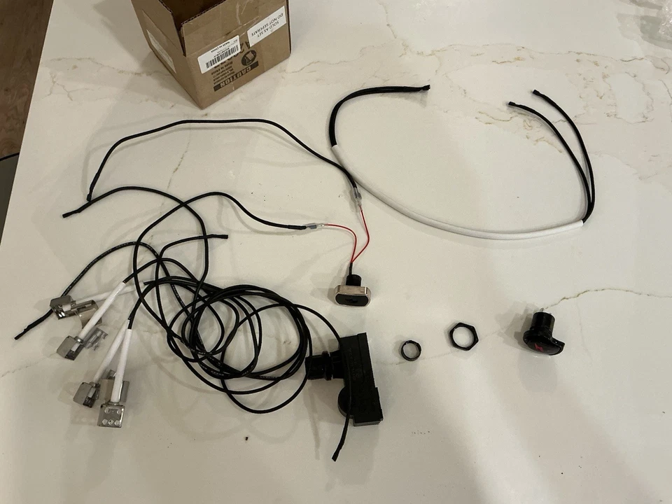 Nuevo en caja repuesto Charbroil Grill encendedor para hasta 4 quemadores Foto 1 de 4