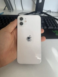 (Bon) Apple iPhone 12 | 64 Go | Débloqué - Photo 1 sur 3