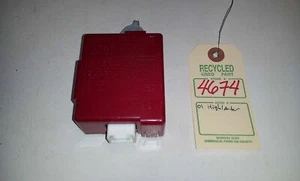 2001 Toyota Highlander Receiver Door Control Module OEM 89741-48070 #4674 - Picture 1 of 6
