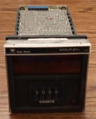 Eagle Signal ACCUFLEX CT711S1A607 Foto 1 de 4