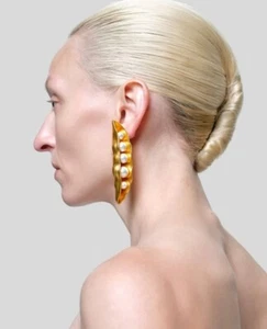 Schiaparelli Inspired Bean Pod Pearl Gold Plated Good Luck Earrings - Picture 1 of 14