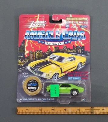 JOHNNY LIGHTNING MUSCLE CARS  1972 CHEVY NOVA SS DIECAST GREEN - Image 1 of 4