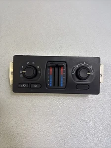 03-06 Chevy GMC Silverado Sierra Yukon Climate Control Unit Temp A/C 15189435 - Picture 1 of 12