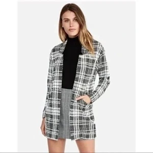 Express Womens Small White Black Plaid Fuzzy Longline Blazer Sweater - Picture 1 of 6