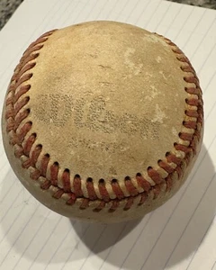 Pelota de béisbol Wilson - Imagen 1 de 3