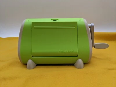 Cuttlebug Die Cutter & Embossing Machine Model 37-1051 Provo - Image 1 of 4