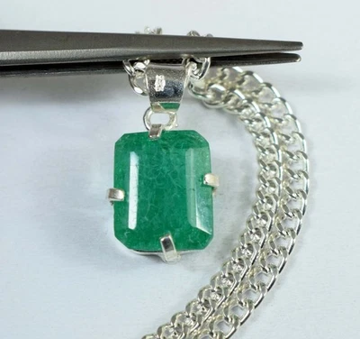 Colgante de piedras preciosas de corte esmeralda verde natural certificado de 10,45 quilates para hombre Foto 1 de 4