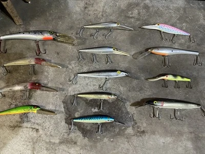 Large Fishing Plugs - Image 1 of 4