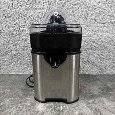 Exprimidor de cítricos con control de pulpa Cuisinart - acero inoxidable cepillado - negro (CCJ-500) Foto 1 de 3
