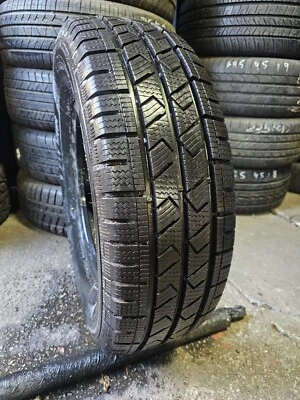 225 70 R15C (112/110R) LAUFENN I FIT VAN WINTER COMMERCIAL 9.2MM TREAD 2257015C - Image 1 of 4