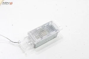 2018 - 2022 VOLKSWAGEN ATLAS TRUNK CARGO INTERIOR COURTESY LIGHT LAMP OEM - Foto 1 di 6