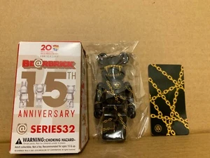 Medicom Bearbrick Series 32 S32 Secret 1:192 "Long x Mnwka" Be@rbrick - Picture 1 of 4
