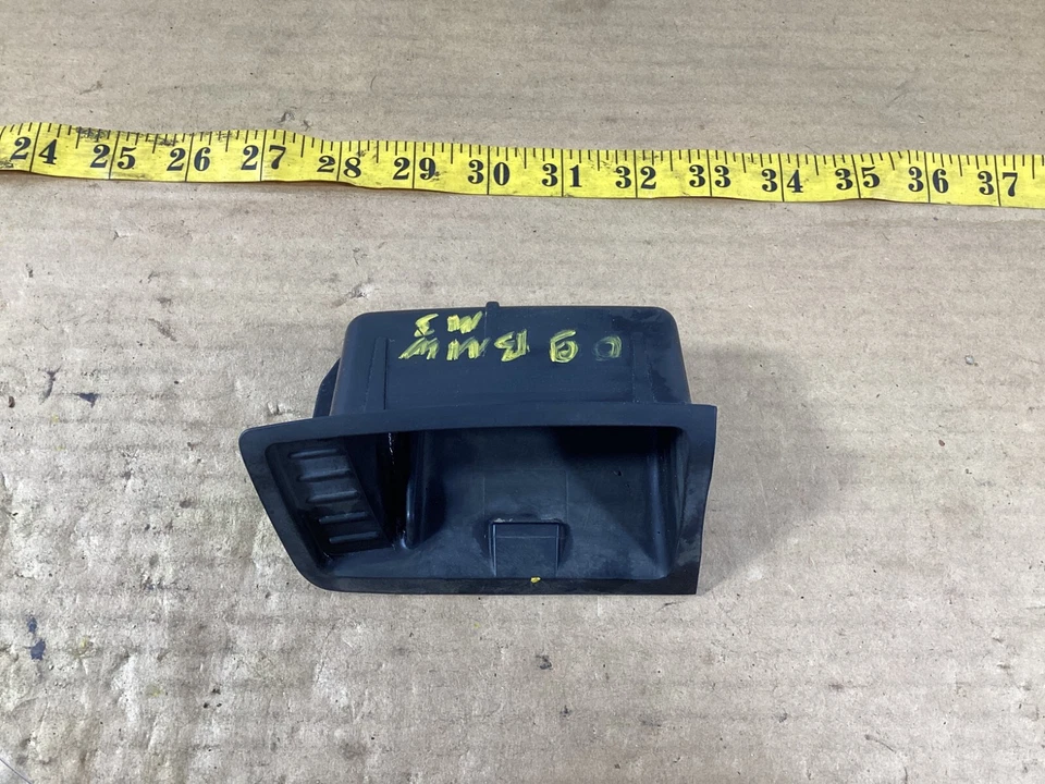 BMW M3 E92 E93 2008-2010 consola central cenicero inserto 7078573 OEM. Foto 1 de 4