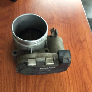 ✅Genuine Throttle Body Assembly 30711553 0280750103 for Volvo S60 V70 03-06 OEM - Foto 1 di 9