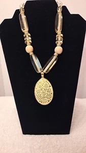 Medallion Necklace w/ Beads Casual Boho Design VCLM Vintage - Picture 1 of 10