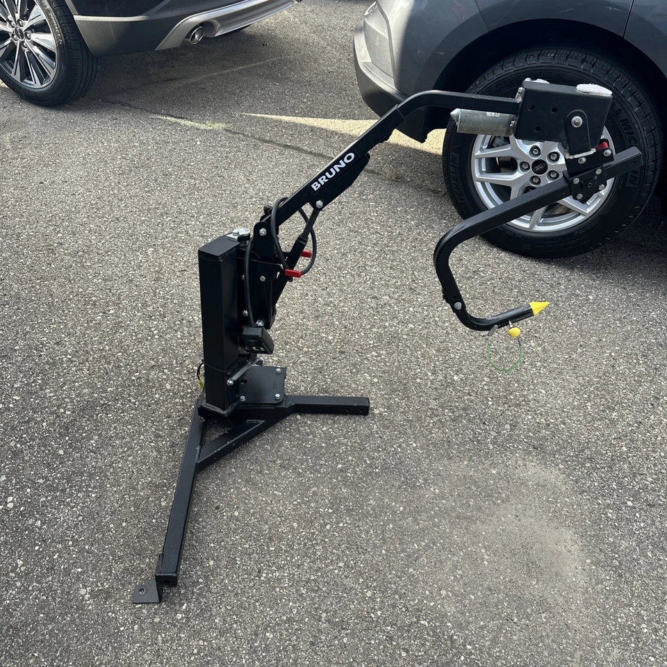 Bruno AWL-150 Hydraulic Vehicle Lift for Wheelchair or Scooter - Image 1 of 4