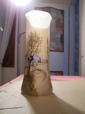 vase en pate de verre,émaillé,decor de payage,pont femme enfant,signé legras h 3 - Photo 1/4