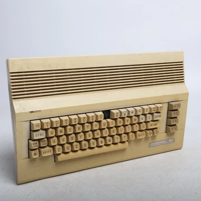 Commodore C64C WORKING! Missing key - image 1 of 4