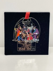 Disney Villains Bad Boys Boxed Jumbo Pin MINT Original Box (BROKEN BOX) - Picture 1 of 3