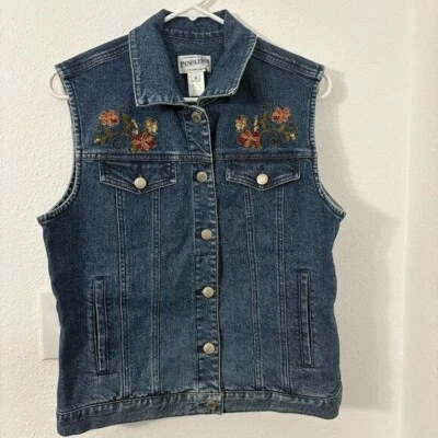 Pendleton Denim Vest Beaded Floral Design Medium Wash Vtg Size M Front Pockets - Image 1 of 4