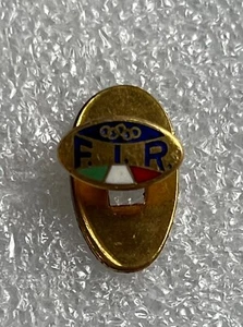 Raro Pin Insignia ITALIA RUGBY FEDERACIÓN ITALIA Esmalte Ojal Marcado en la Espalda - Imagen 1 de 3