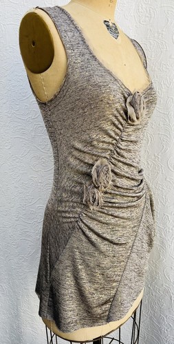 Foto 1 di 12