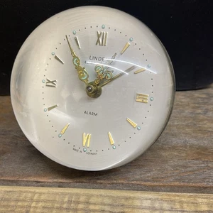 Reloj despertador Linden Selva Negra hecho en Alemania vintage con agujas luminiscentes - Imagen 1 de 8