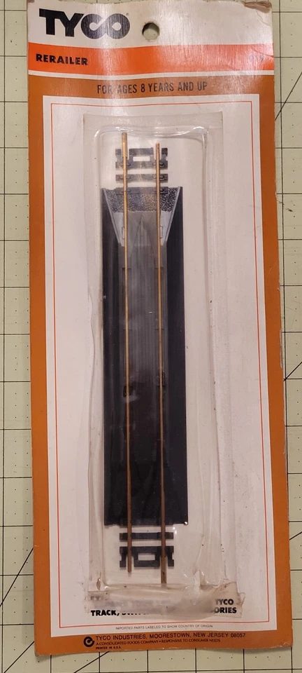 TYCO HO Standard 9" Brass Rail Straight Track Rerailer/Road Crossing NOS - Image 1 of 1