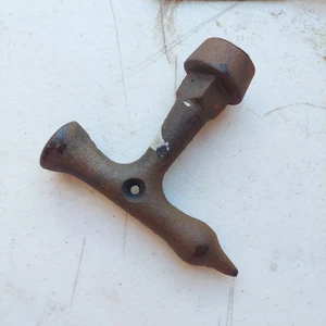 De colección MUELLER Hierro Fundido Gas Válvula Agua Herramienta Manija en T Llave Martillo Punzón - Imagen 1 de 2