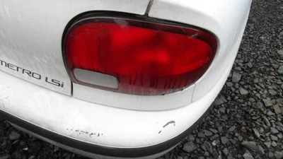 Luz trasera derecha pasajero 4 puertas compatible con 95-01 FIREFLY 3429937 Foto 1 de 4