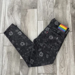 Levi’s Pride Collection Gray Floral Embroidered Big E Jeans Skinny Leg Sz 32/30 - Picture 1 of 10