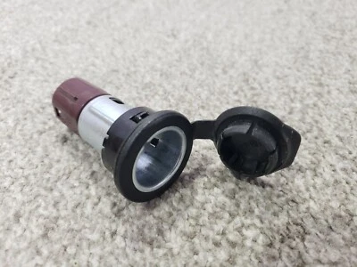 Chevrolet Impala 2009 enchufe encendedor de cigarrillos OEM Foto 1 de 3