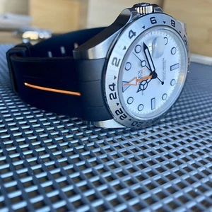 21 mm SCHWARZ vulkanisierter GUMMI Riemen passt Rolex 42 mm Explorer ORANGE Streifen LESEN - Bild 1 von 12