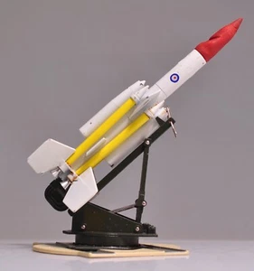 Misil guiado Corgi Toys 1108 Bloodhound con rampa de lanzamiento/caja original - LEER - Imagen 1 de 9