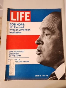 LIFE MAGAZINE January 29 1971 Bob Hope Children Of Vietnam 70s Vintage  - Bild 1 von 6