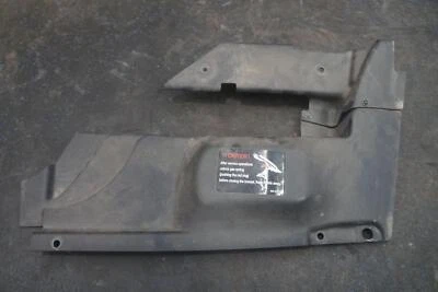 Отделочная панель задней левой крышки моторного отсека 07L103939 от оригинального производителя Lamborghini Gallardo 2010 - Изображение 1 из 4