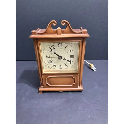 老式通用电子塑料壁挂/地幔电子时钟 — 第 1/3 张图片