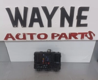 13 14 2013 2014 Ford Fusion bajo tablero motor caja de fusibles DG9T-14A067-AF OEM Foto 1 de 4