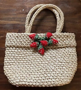 1960s Ritter “It’s In The Bag” Straw Purse with Strawberries Made in Japan - Picture 1 of 7
