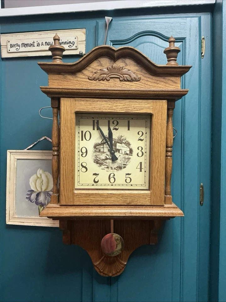 Reloj de pared grande de madera de roble hecho a mano vintage único en su clase con granero 30X14 Foto 1 de 4
