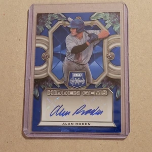 Gemas ocultas Panini Elite 2023 edición extra azul Alan Roden automático RC #HG-ARD - Imagen 1 de 2