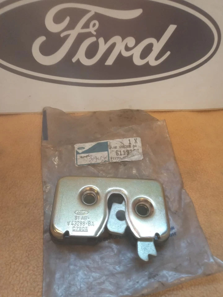 FORD ESCORT MK3 VAN REAR DOOR LOCK ASSEMBLY NEW GENUINE FORD - image 1 of 1