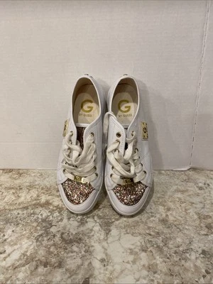 Brillo oro blanco G By Guess Mallory talla 6,1/2 Foto 1 de 4