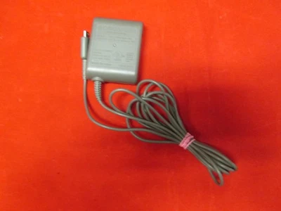 Nintendo OEM AC Adapter Charger Nintendo Lite USG-002 USG-001 For DS 0901 - Image 1 of 4