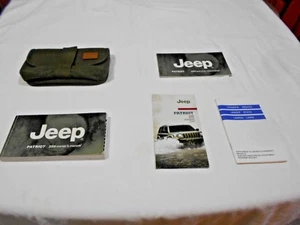2009 JEEP PATRIOT OWNER MANUAL 4/PC.SET & JEEP SPORTY DENIM FACTORY CASE // - Picture 1 of 4