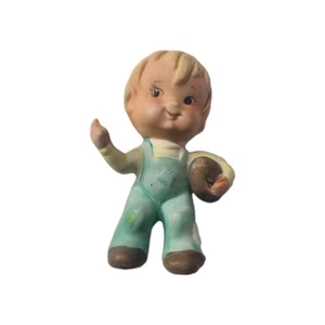 Vintage kleiner Junge Fußball Porzellan Biskuit Figur  - Bild 1 von 6