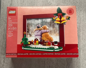 LEGO #40702 CHRISTMAS PICTURE FRAME LIMITED EDITION 2024 - UN OPENED