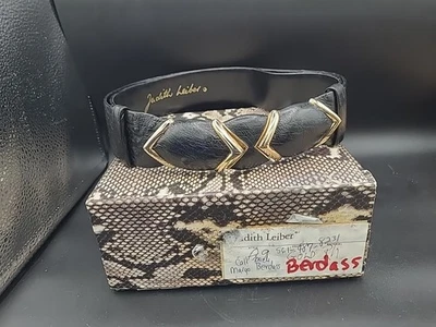 Cinto Judith Leiber Vintage em Bom Estado Couro COM CAIXA ORIGINAL 23"-38" - Imagem 1 de 4
