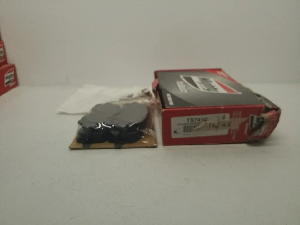Pastillas de freno cerámicas automotrices TS741C MIGHTY TS741C Foto 1 de 3