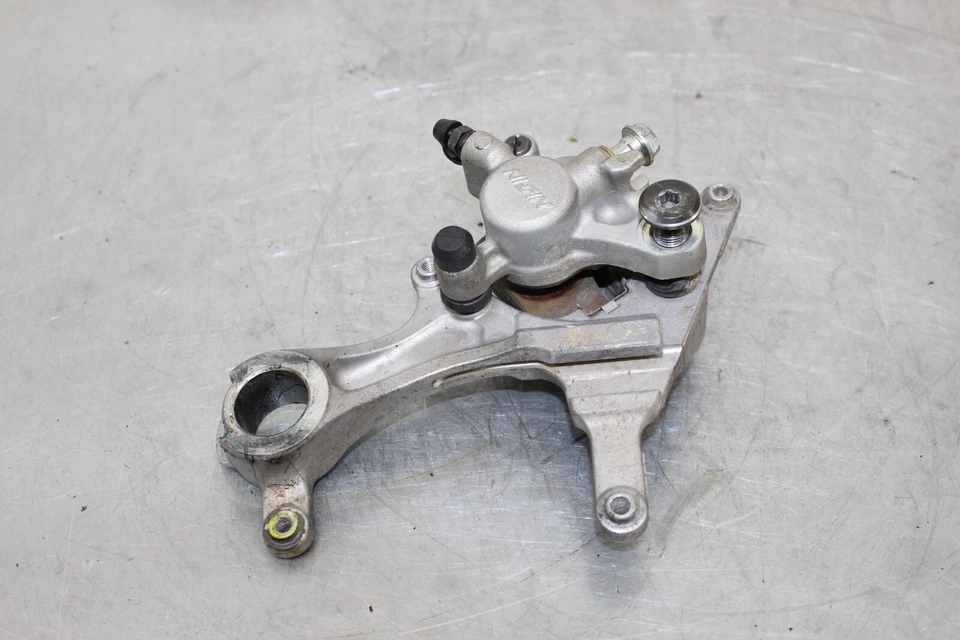 2006 04 - 06 铃木 RMZ250 RMZ 250 原始设备制造商后背制动钳支架 RMZ-250 — 第 1/4 张图片